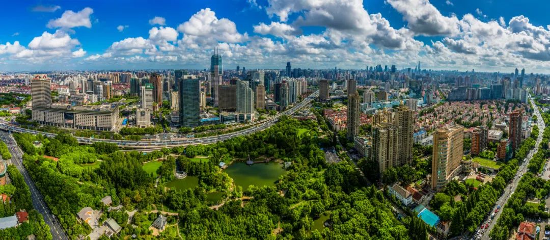 長寧奮力打造“四力四城”，加快建設(shè)具有世界影響力的國際精品城區(qū).jpeg